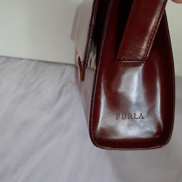 Furla Deep Red Leather Shoulder Bag - Picture 4 of 12